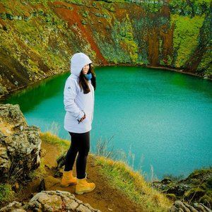 Meet your Posher, April